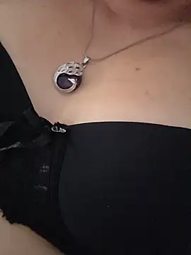lasexycoquine59 live cam on StripChat