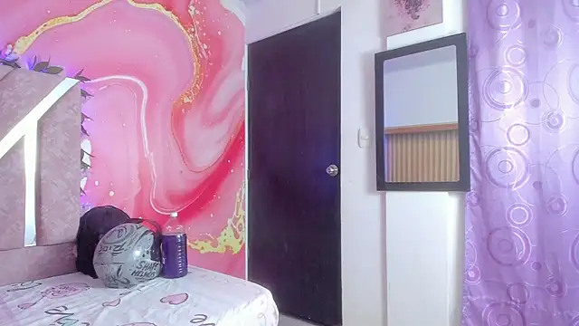 Candy__Moon_ live cam on StripChat