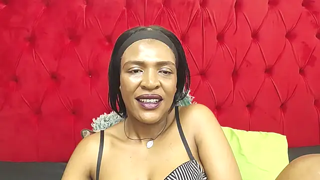 SpicyQueenxxxx webcam