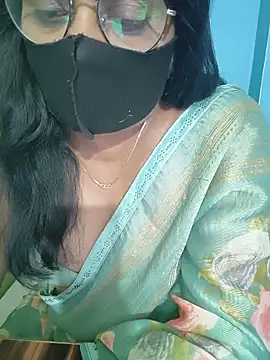 sexxyrenukaa webcam