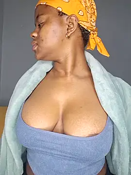 CertifiedhottieXOXO webcam