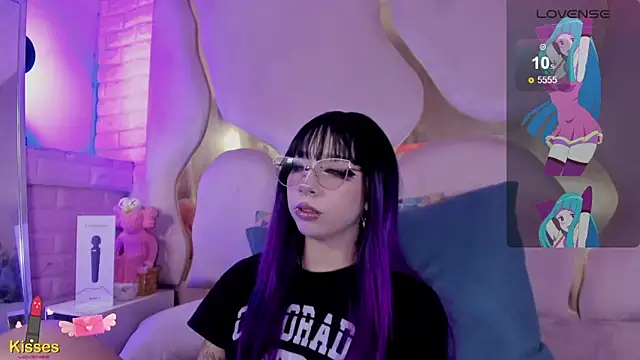 Watch NaniiSisy live on EroticFlix - High definition streams