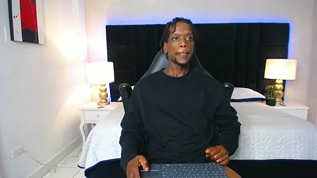 SkylerBigxxx webcam