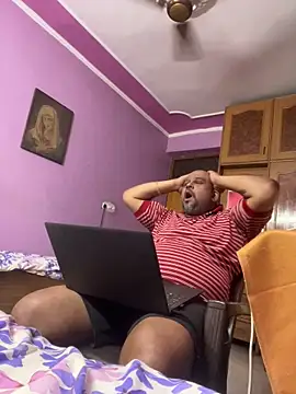 Dick_6inches_Delhi webcam
