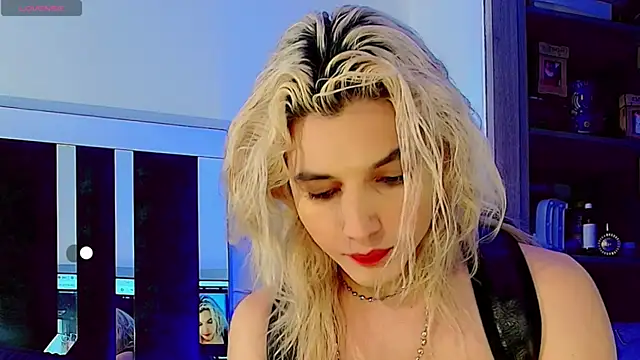 honey_skin webcam