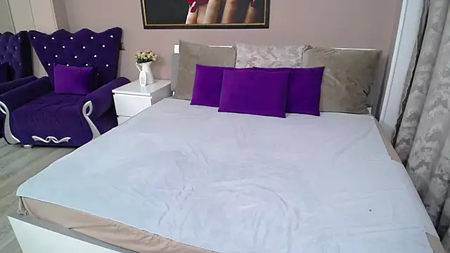 LilithReys webcam