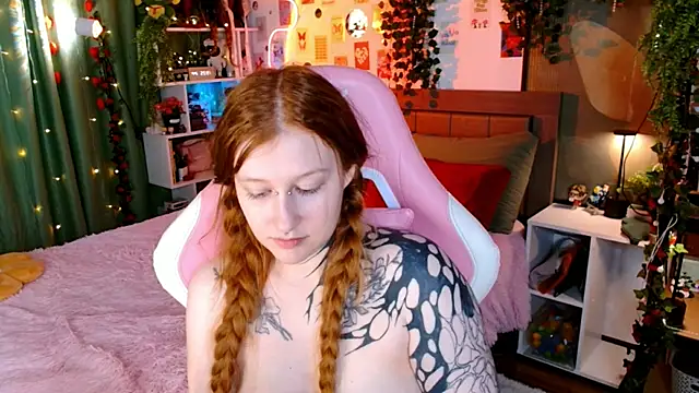 Ayla_Hicks webcam