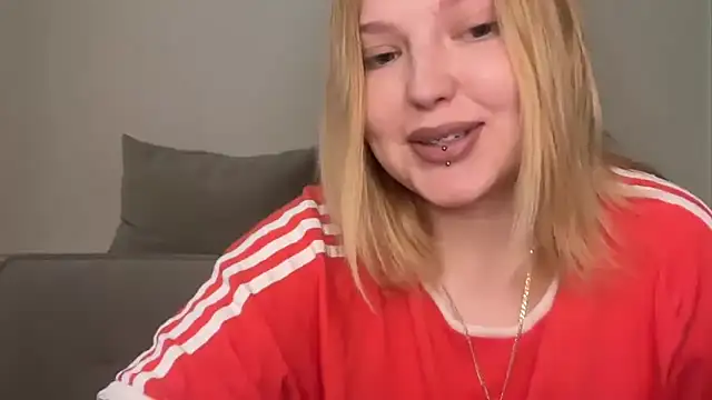 Ophelia_Ritz webcam