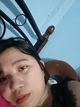 Milkytits4You webcam