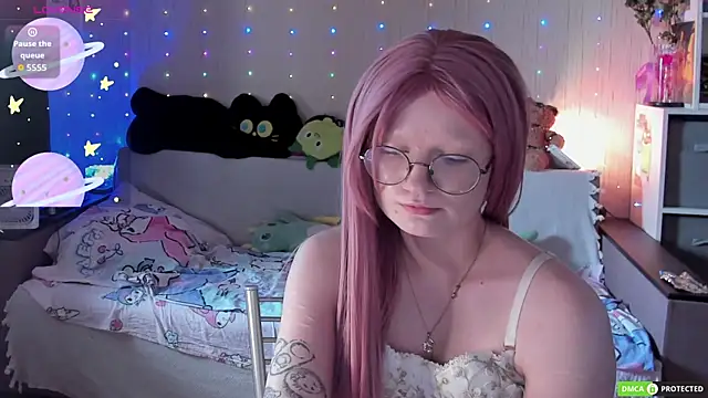 JulietFisher webcam