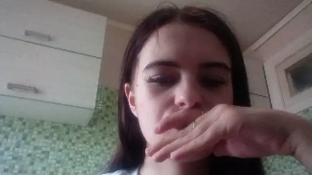 KikiAmino webcam