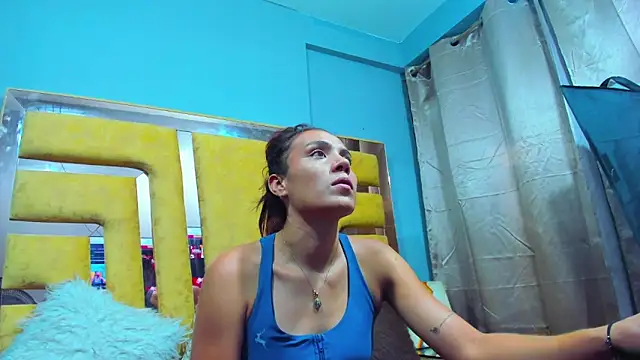 AlahiaEvanz webcam