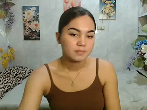 ur_asiankat webcam