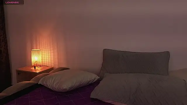 zoemoon1_ webcam