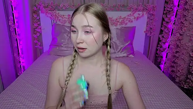 LilyStarlight webcam