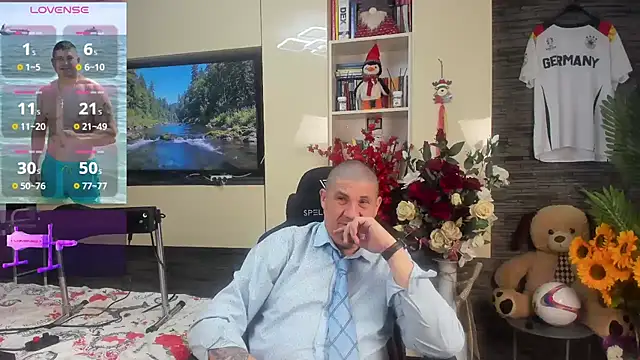 SpartacusDaddy48 live Stripchat room