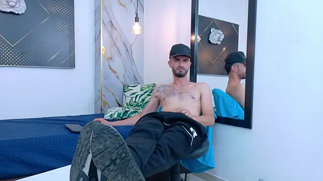 KingOfTemptation webcam
