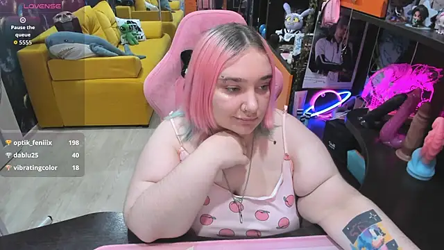 Softie_Sofy webcam