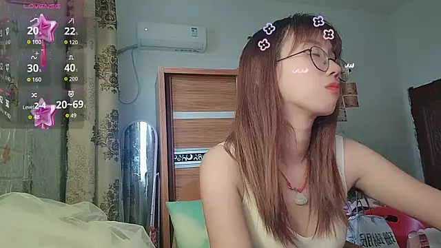 Lili_666 webcam