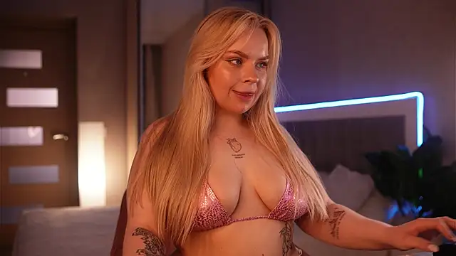 LisaLove3 webcam