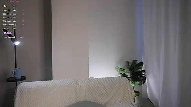 Watch CaseyMulders live on EroticFlix - High definition streams