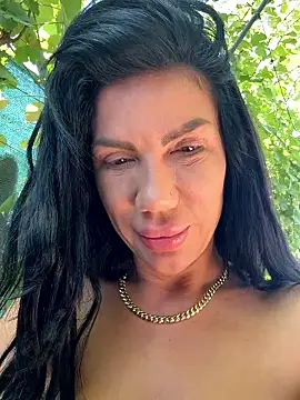 Watch SelineVelvet live on EroticFlix - High definition streams