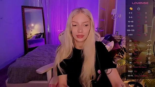 AnyaTaylor_ webcam