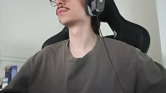 gabrielNovin17cm webcam
