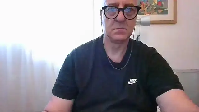 ANONIMO7735 webcam