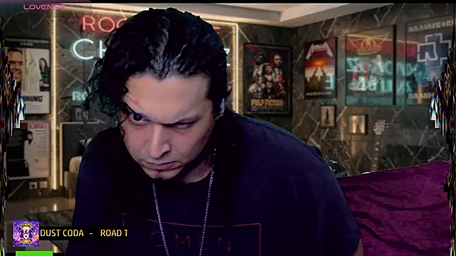 chino_roz webcam