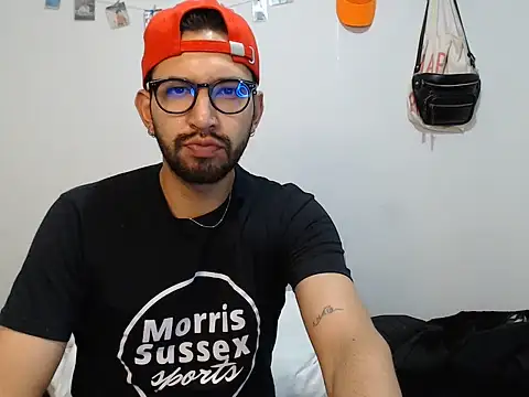 thomass1018 webcam
