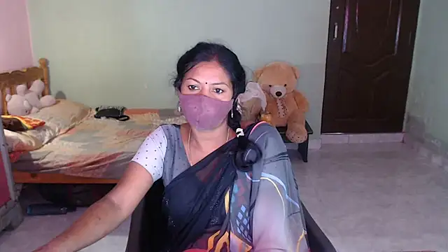 novapol11 (F milf) - topless