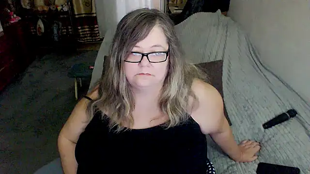 sex2 (F mature) - naked, squirt