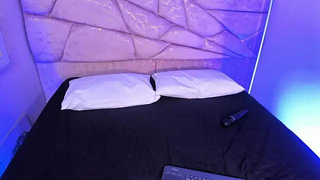 yayis_betancur - Yayis_Betancur's free webcam - UK Sex Cams