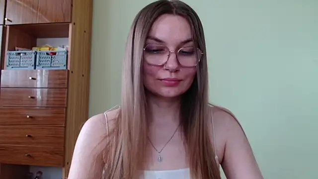 looveellyx - LooveELLYx's free webcam - UK Sex Cams