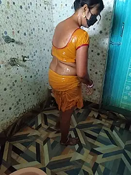little-roshni - Little-Roshni's free webcam - UK Sex Cams