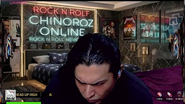 chino_roz (Ask my age) - shirt off + smoke