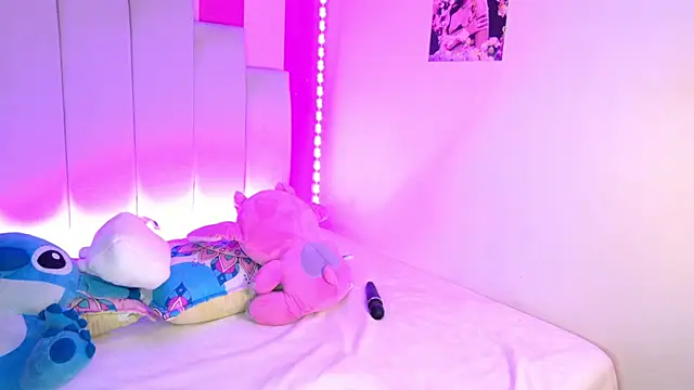 AliiceBrown_ webcam