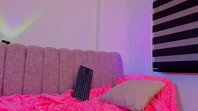 _scarletmoore webcam