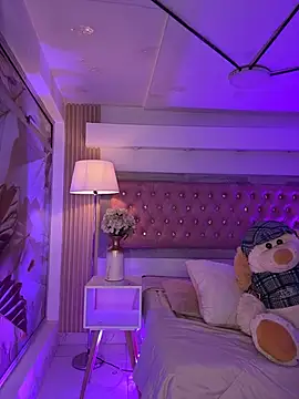 Watch MylaDreams live on EroticFlix - High definition streams