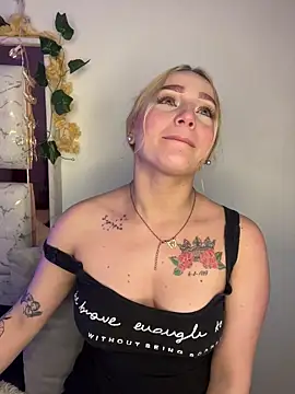 Sara_Sophia420 webcam