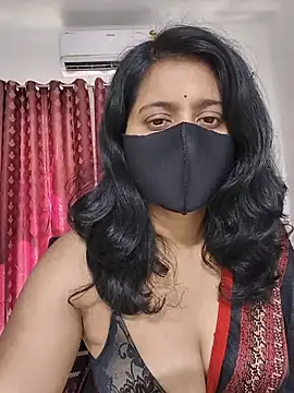 Cute-Maanvi webcam