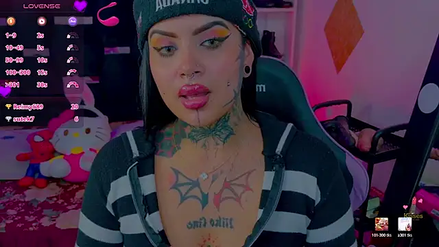Watch LauriInk1 live on EroticFlix - High definition streams