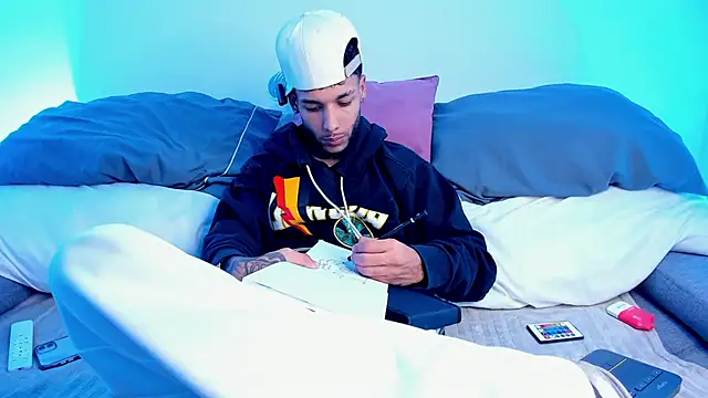 thiagoferreti (M twink) - show cum