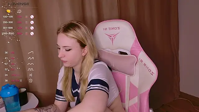 lilMelaniloveis webcam