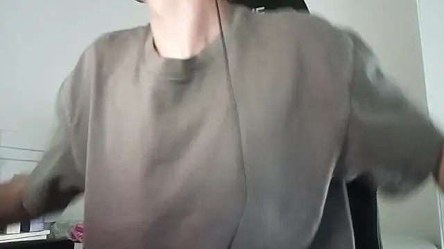 gabrielNovin17cm live cam on StripChat