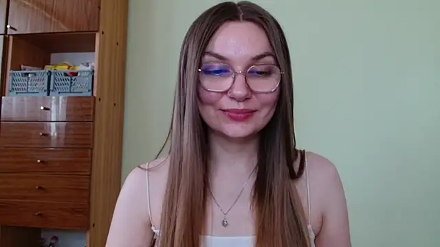 LooveELLYx webcam