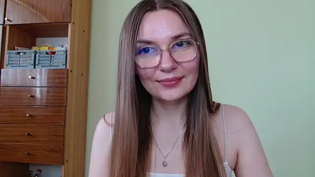 LooveELLYx webcam