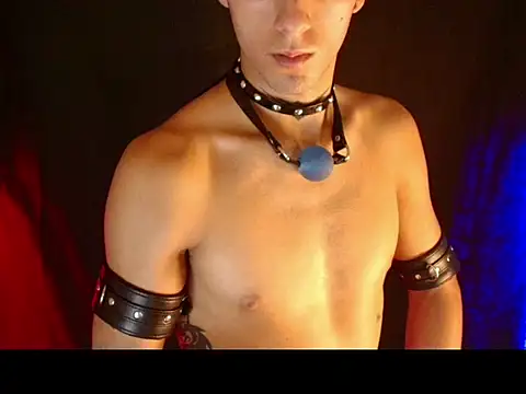 dark_men1 webcam