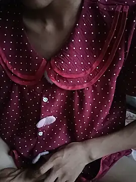 Hoa-tuylip live cam on StripChat